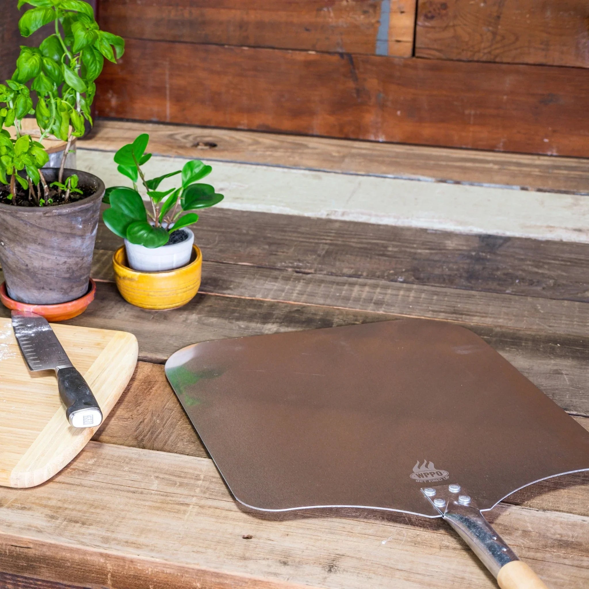 WPPO Traditional Aluminum Pizza Peel Wood Handle 12" x 26" - Green Vista Living