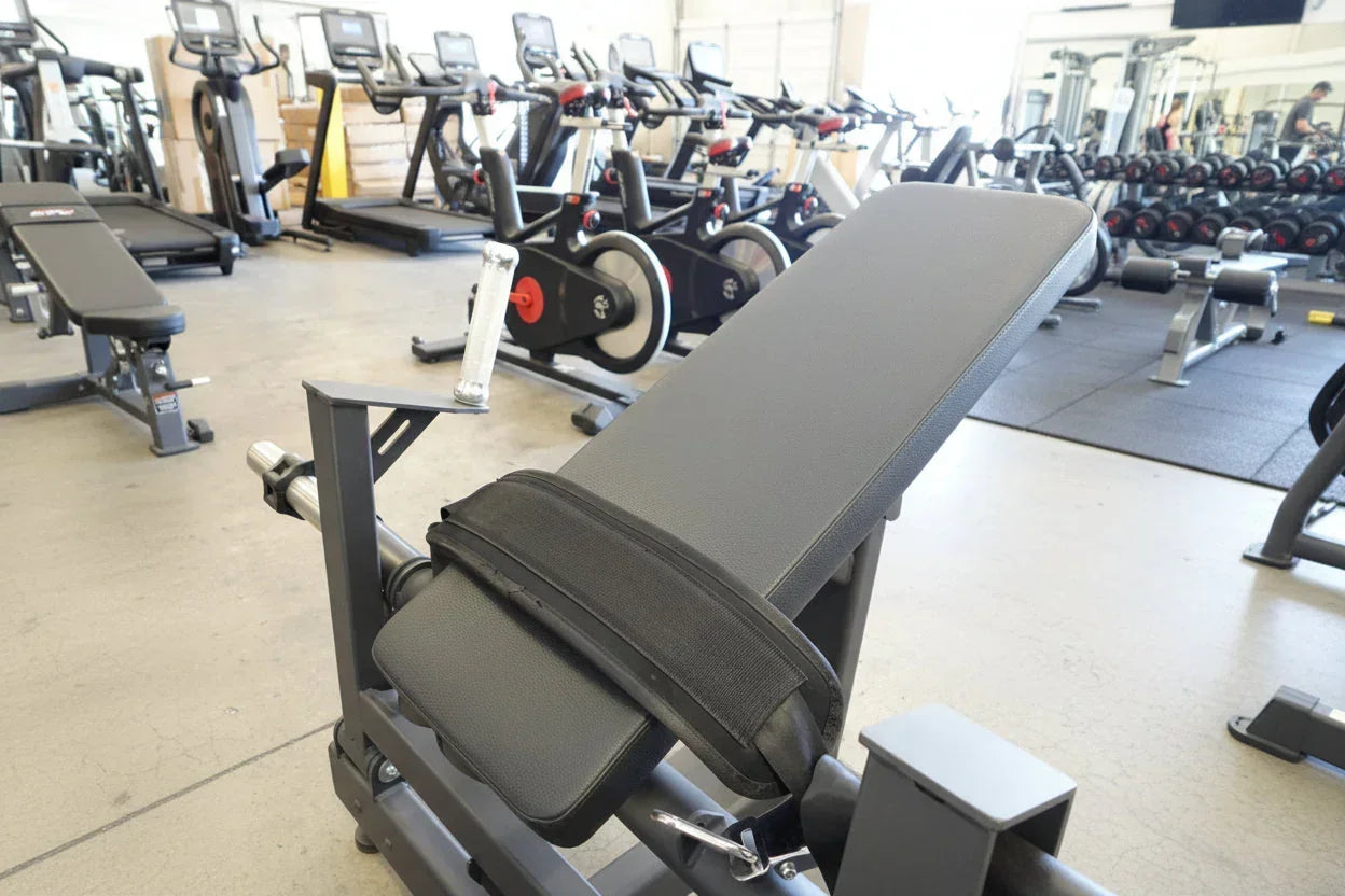 Plate Loaded Hip Thrust Glute Drive Machine (New) - Green Vista Living