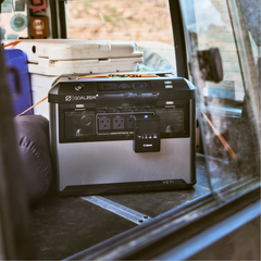 Goal Zero Yeti 1500 + 400W Solar Generator
