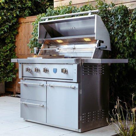 American Made Grills Freestanding Atlas - 36" Gas Grill - Green Vista Living