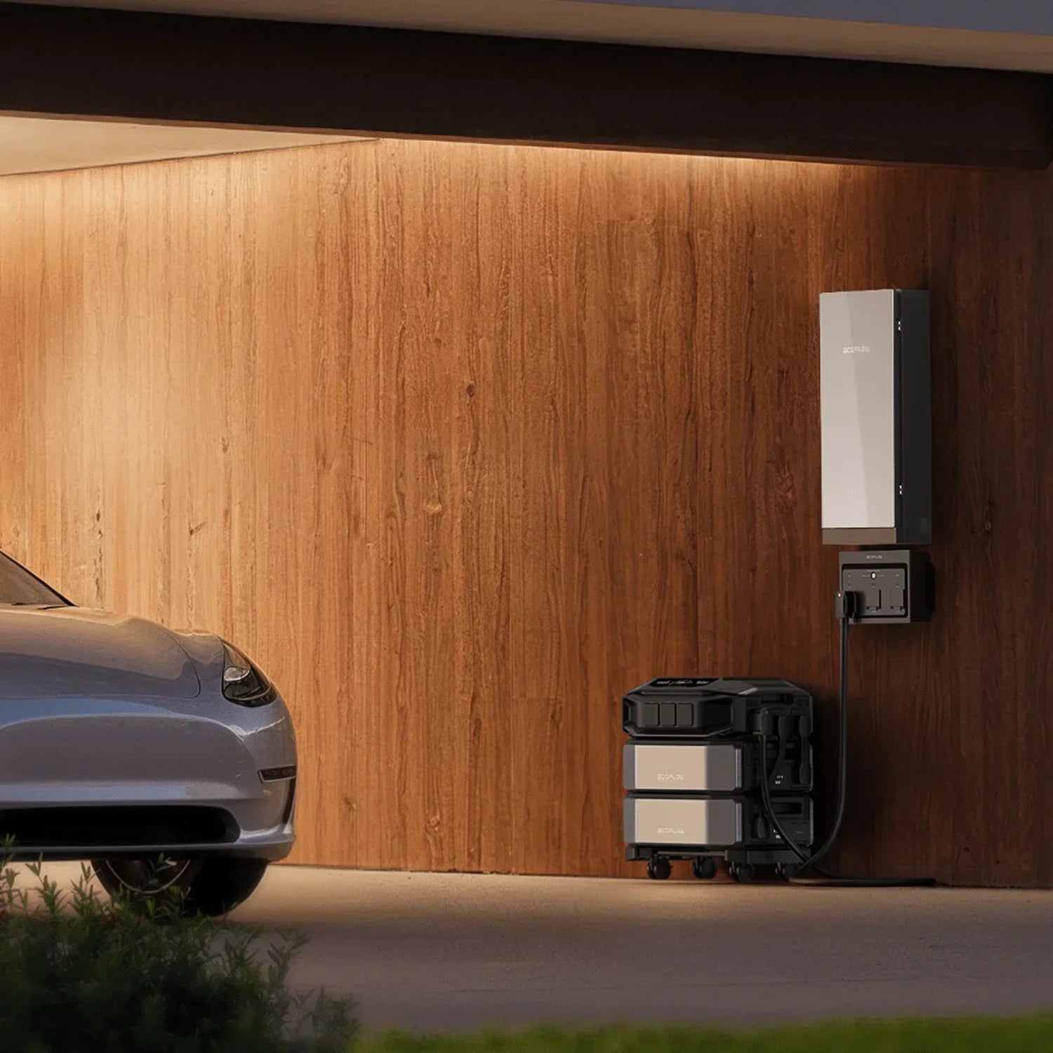 EcoFlow Smart Gateway (200A) with 6 independently controlled circuits delivering seamless garage backup power.