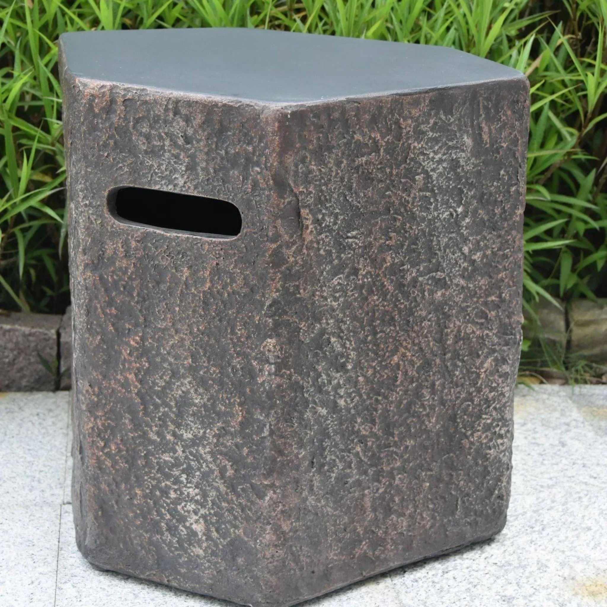 Elementi Columbia Seat One01 outdoor accessory with stone-like finish and side handle