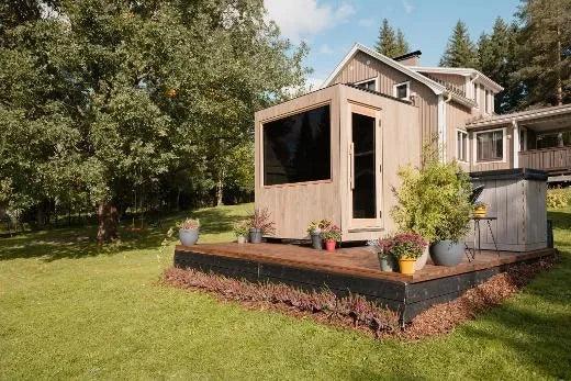 Thermasol Solaris - Tile Oak, 2-5 Person, Solar-Powered Outdoor Sauna - Green Vista Living