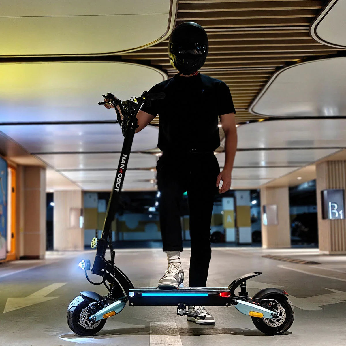 NANROBOT LIGHTNING PRO - Green Vista Living