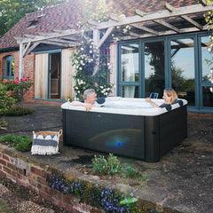 MSpa Oslo - Frame Series Hot Tub | 6 Person - Green Vista Living