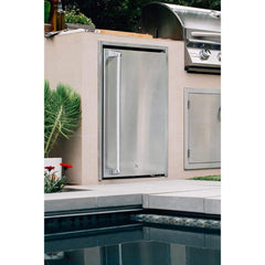 Summerset 21" 4.5 Cu.Ft. Deluxe Right/Left Hinge Compact Refrigerator