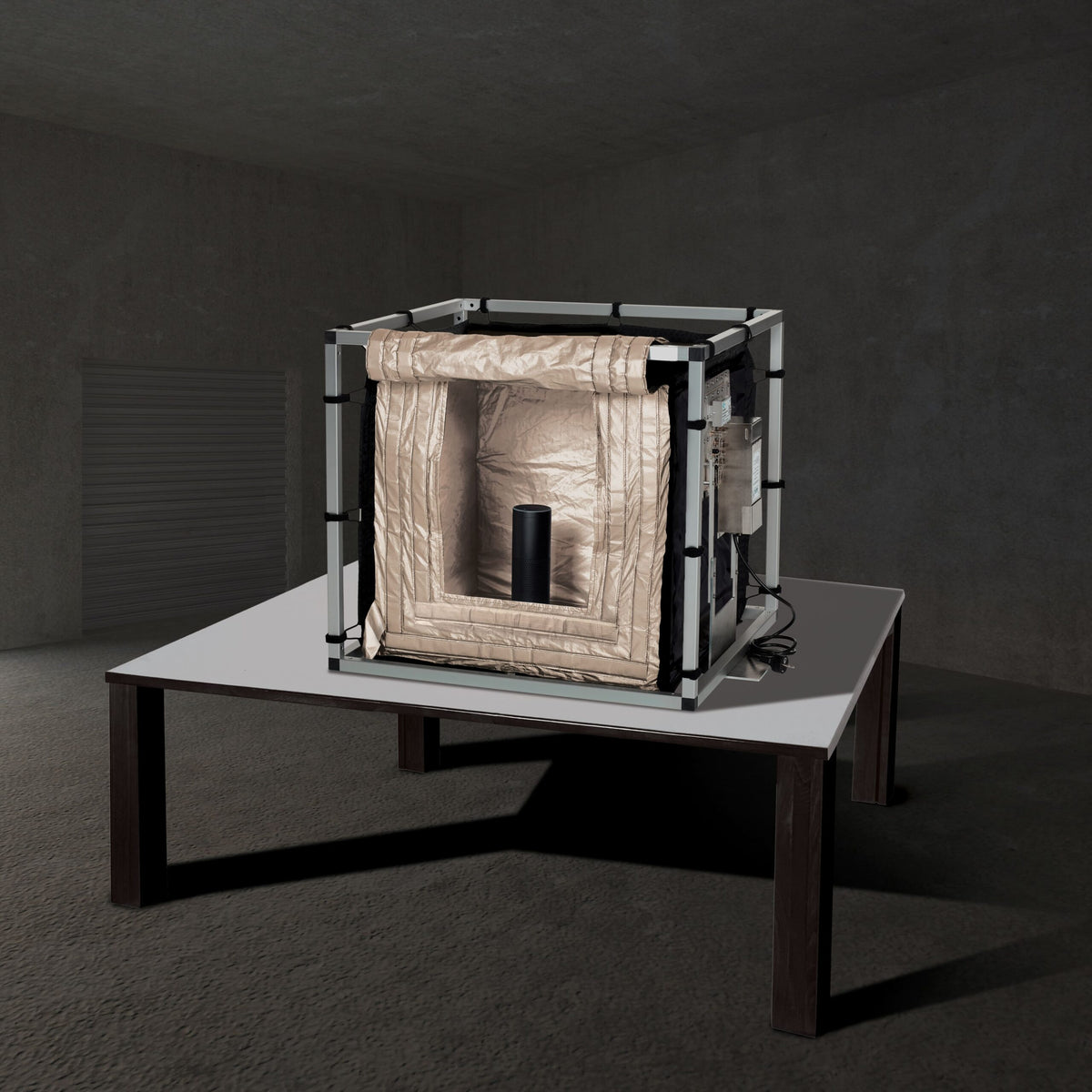 Faraday Defense Tabletop Enclosure 2′ x 2′ x 2′