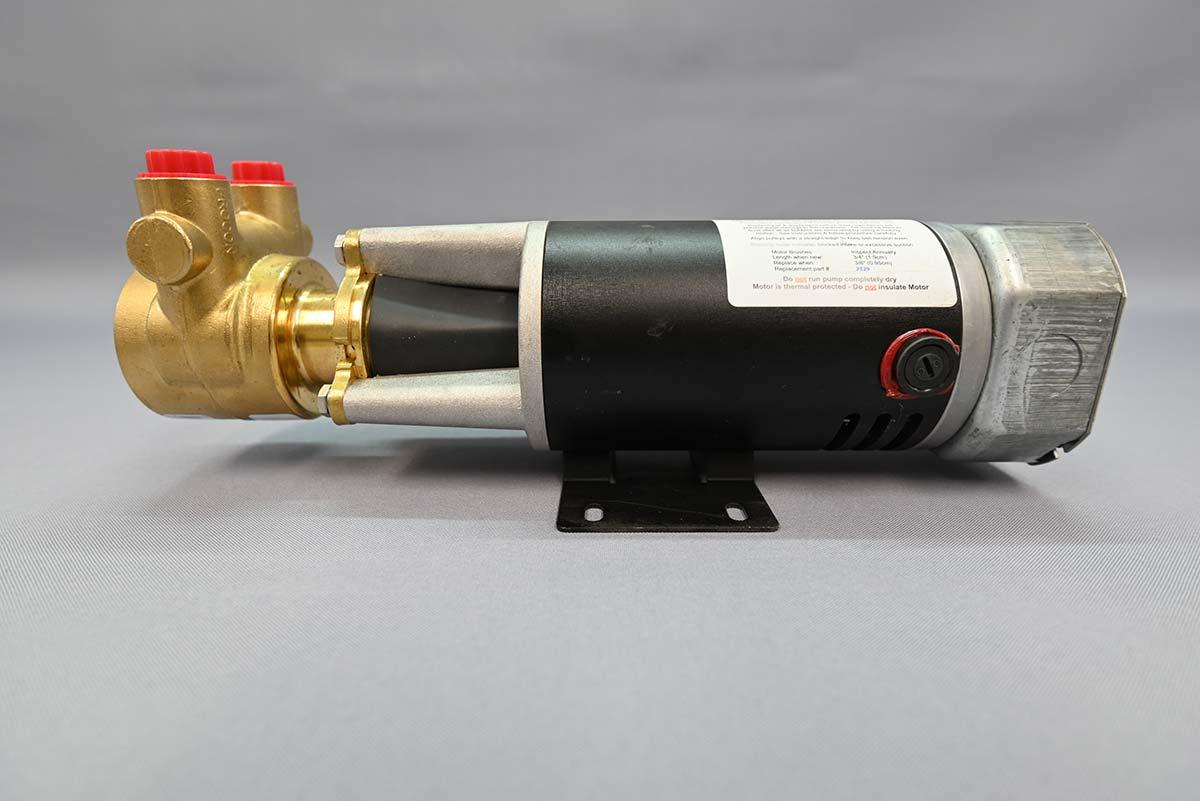 Dankoff 2910 Flowlight Booster Pump - Green Vista Living